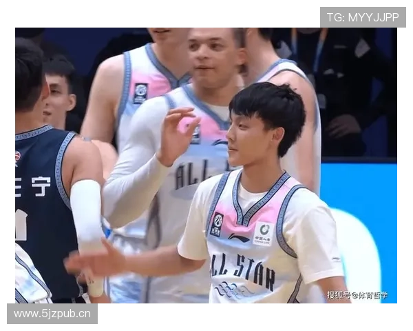 徐杰全明星MVP后低迷 3场仅得4分 徐杰全明星MVP后低迷 3场仅得4分